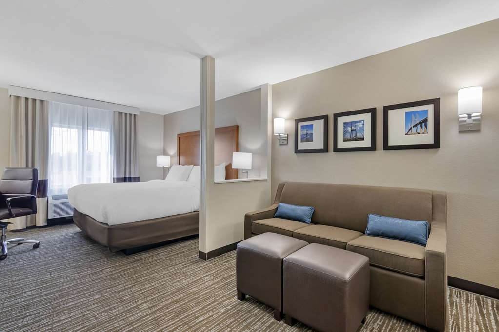Comfort Inn & Suites Brunswick I 95 - photo 23