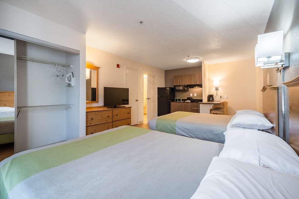 Motel 6 Duluth GA Atlanta Gwinnett Place - photo 8