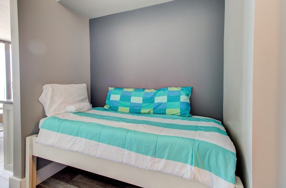 0703 Atlantic Retreat by Atlantic Towers - photo 5