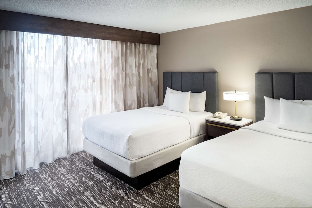 Embassy Suites by Hilton Orlando North - photo 11