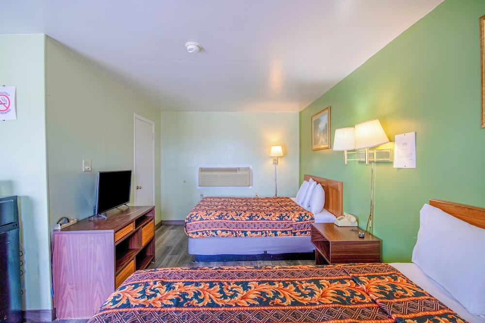 OYO Travelier Motel - photo 21