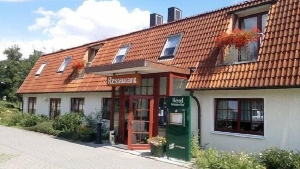 Hotel Robinienhof - last minute hotel in Gommern