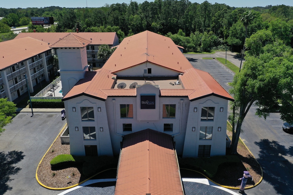 Stayable Suites Jacksonville - photo 64