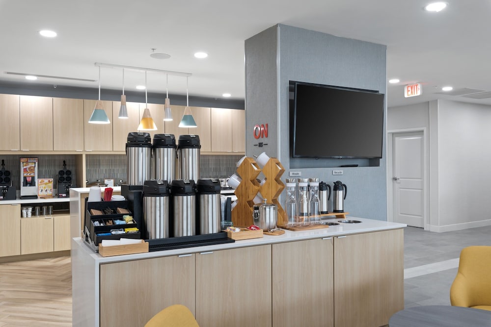 Towneplace Suites By Marriott White Hall - photo 52