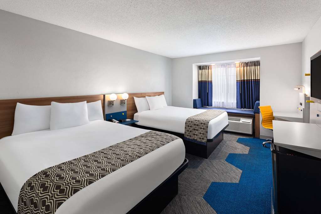 Microtel Inn by Wyndham Bowling Green - photo 11
