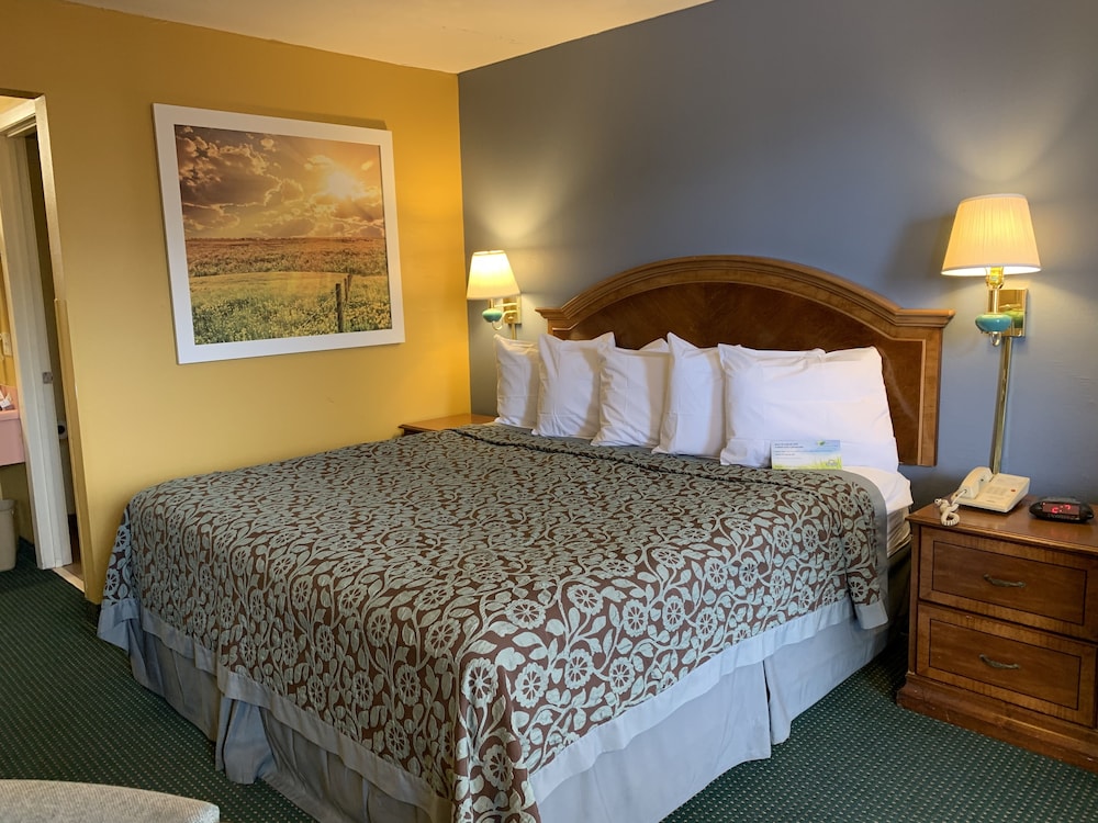 Days Inn by Wyndham Jonesboro AR - photo 18