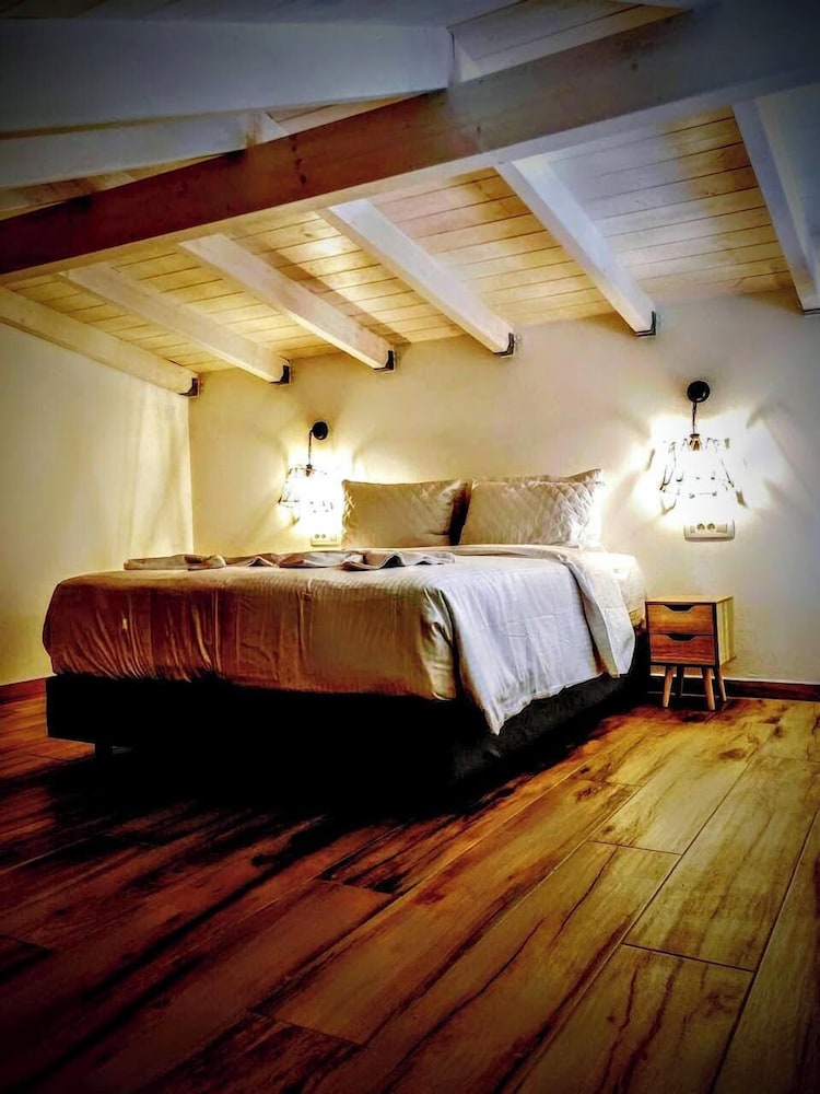 LefkoParga Luxury Suites — Parga — photo 5