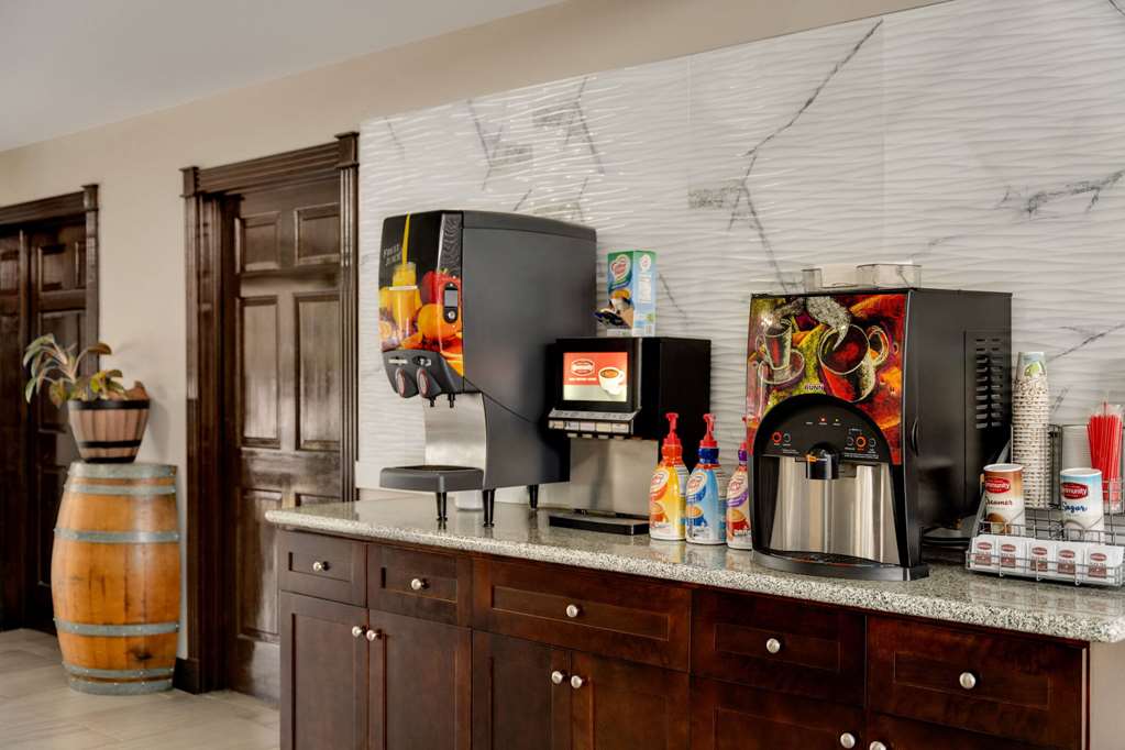 Super 8 by Wyndham Ocean Springs Biloxi - photo 33