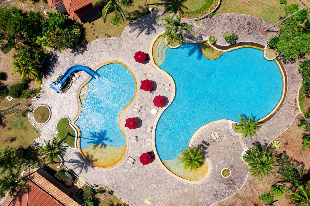 Banyu Biru Villa — 5-Star Luxury Hotel in Bintan, Indonesia