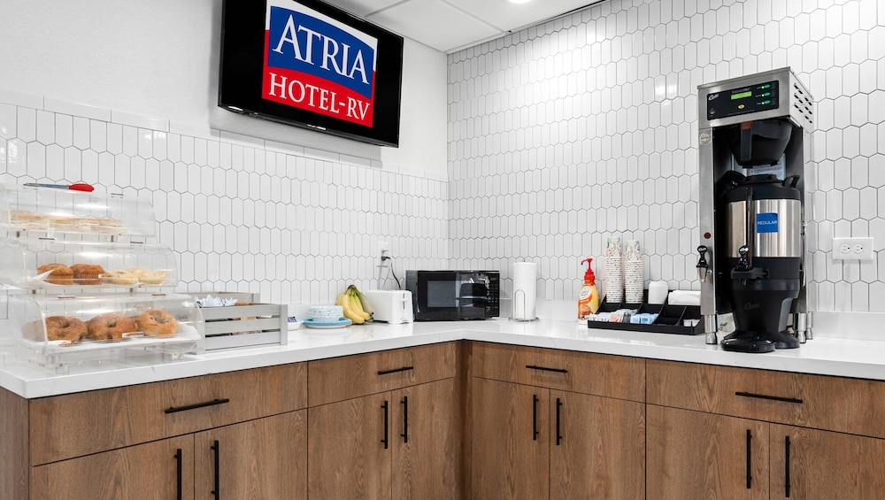 Atria Hotel and RV McGregor - photo 28