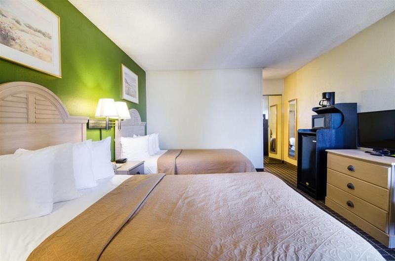 Quality Inn Merriam Kansas City - photo 45
