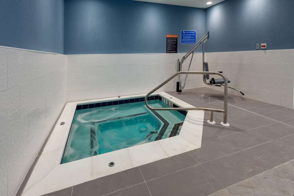 La Quinta Inn & Suites by Wyndham Middletown Goshen - photo 8