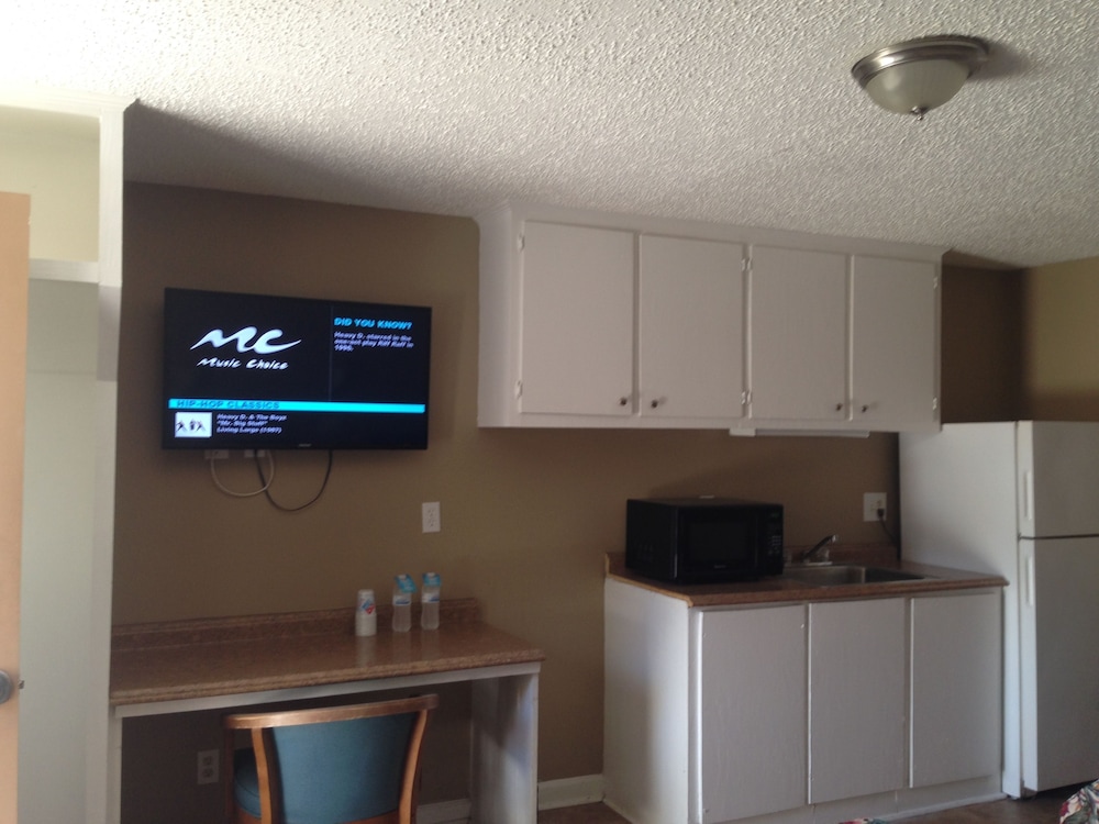 Oasis Motel - photo 5