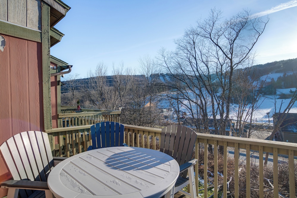 Chic Greek Peak Ski Resort Townhome w Balconies - photo 25