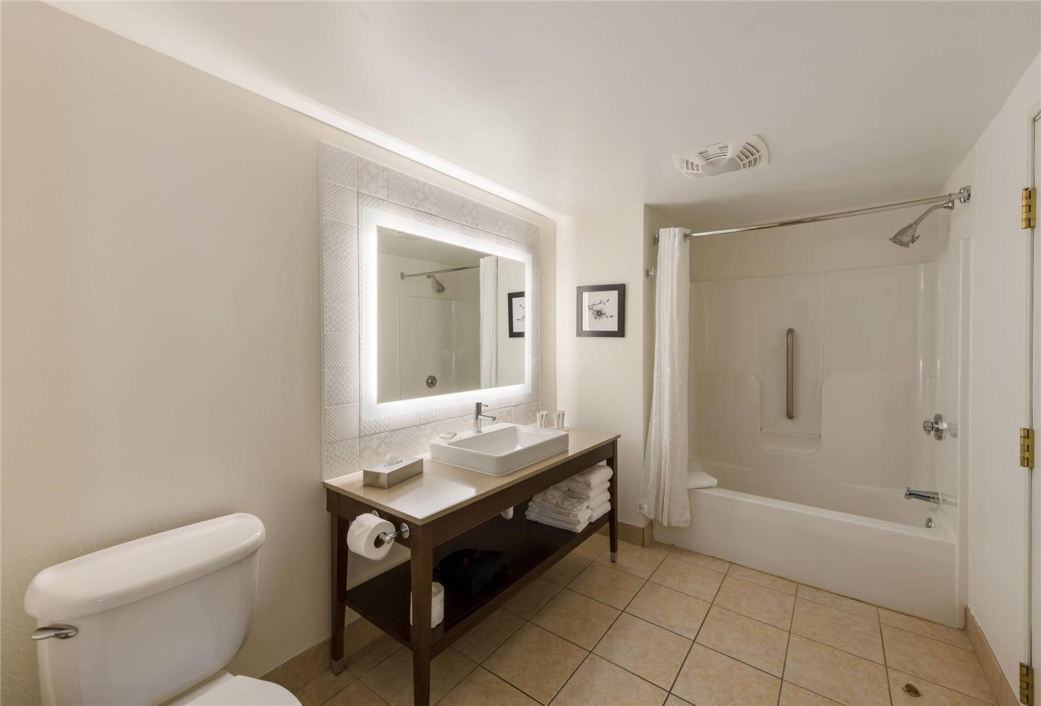 Country Inn & Suites by Radisson Findlay OH - photo 44