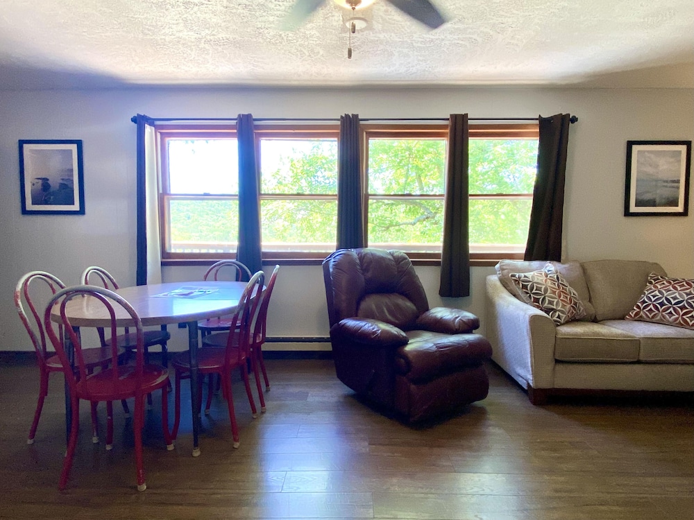 Calm Waters Cabin Resort - photo 56