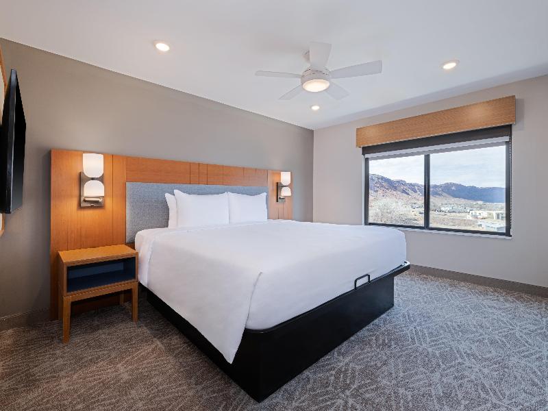 Voco Moab an IHG Hotel - photo 25