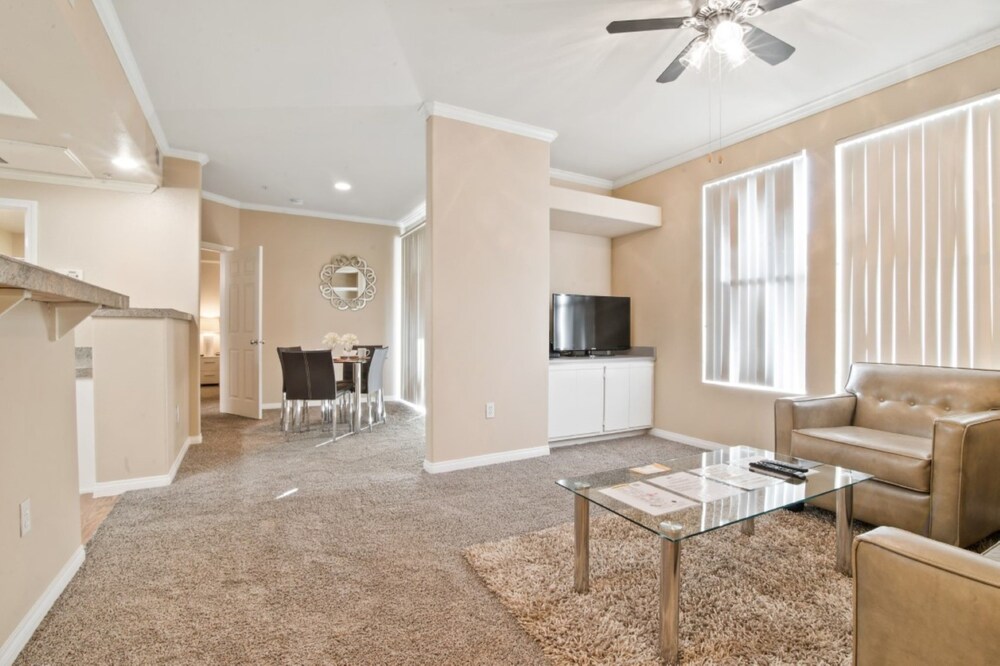 Global Luxury Suites in Cupertino - photo 13