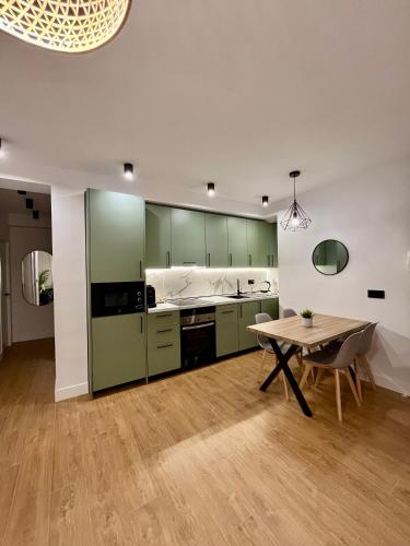 Piso Picasso Modern Apartment in the Heart of Malaga City — 4-Star Luxury Hotel in Malaga, Spain