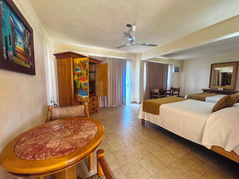 Tropicana Hotel Puerto Vallarta