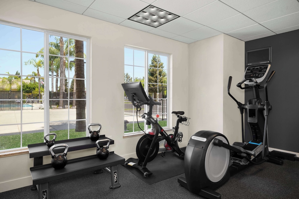 Homewood Suites by Hilton Bakersfield - photo 22