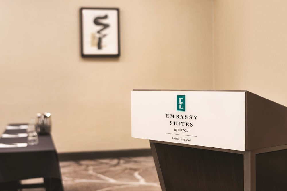 Embassy Suites by Hilton Baltimore at BWI Airport - photo 40