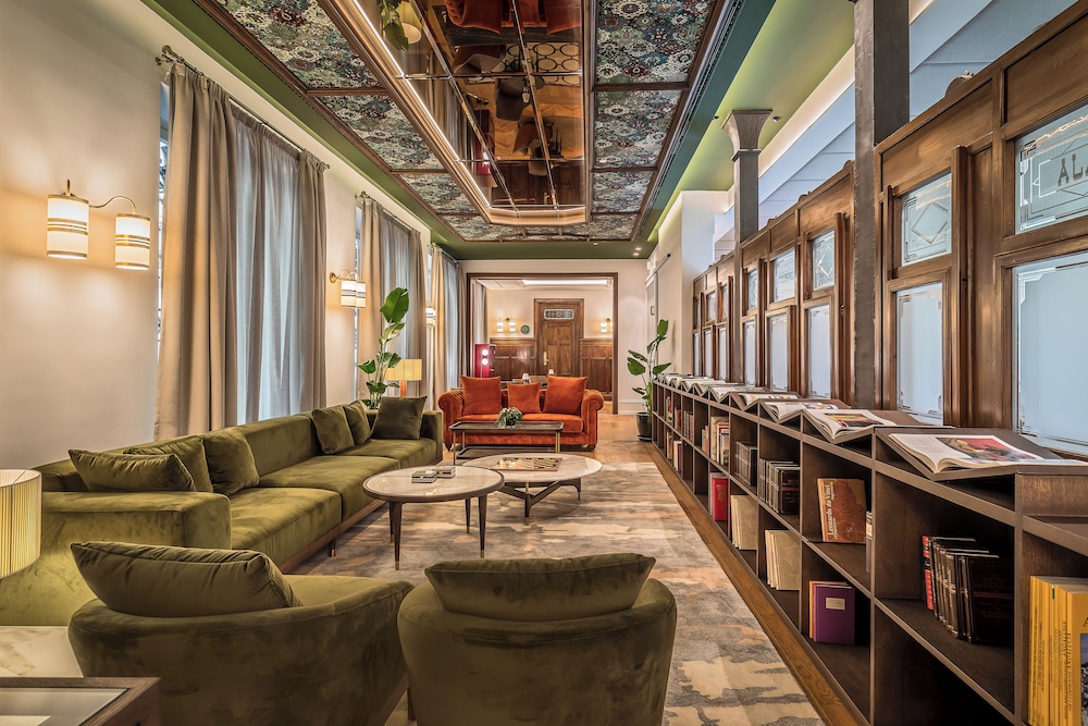 Palacio Gran Vía a Royal Hideaway Hotel — Granada — photo 3