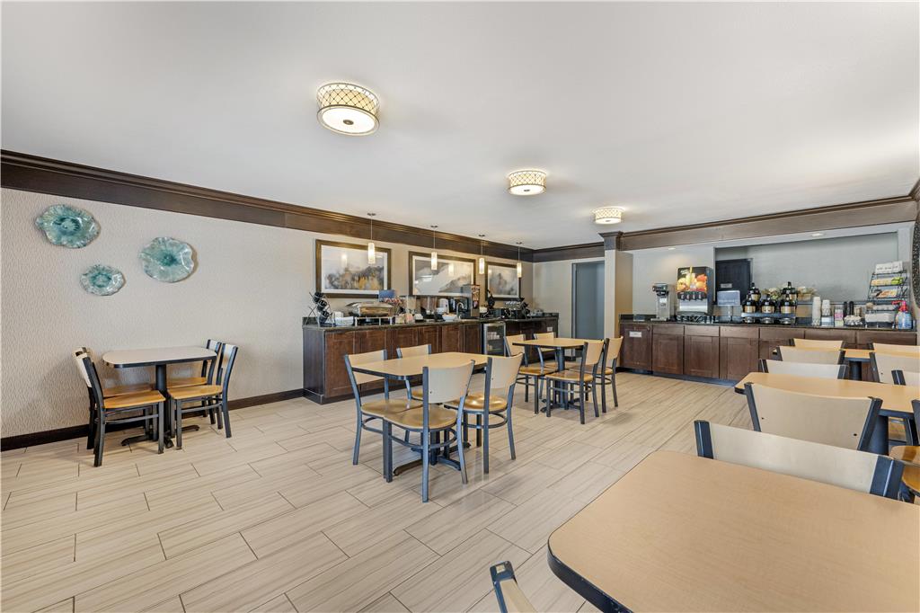 Best Western Black Hills Lodge - photo 5