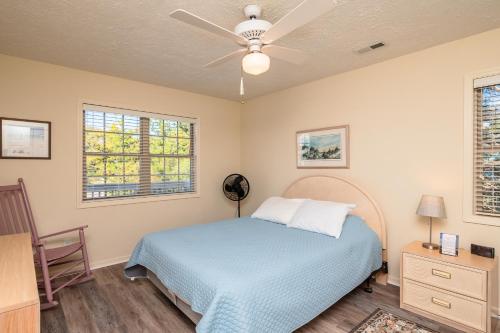 Pelican Palace by Oak Island Accommodations - photo 50