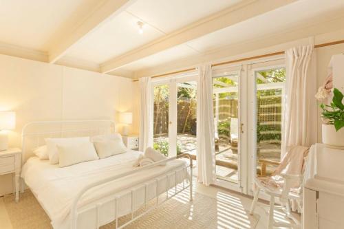 Kilara Cottage 3 Bed 2 Bath — 4-Star Luxury Hotel in Cowes, Australia