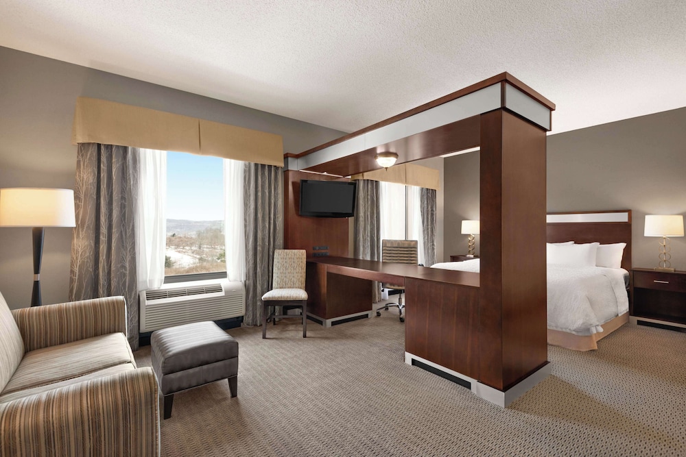 Hampton Inn & Suites Mansfield - photo 9