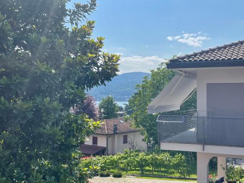Ranco Lake Sunshine Apartment — 4-Star Luxury Hotel in Ranco, Italy