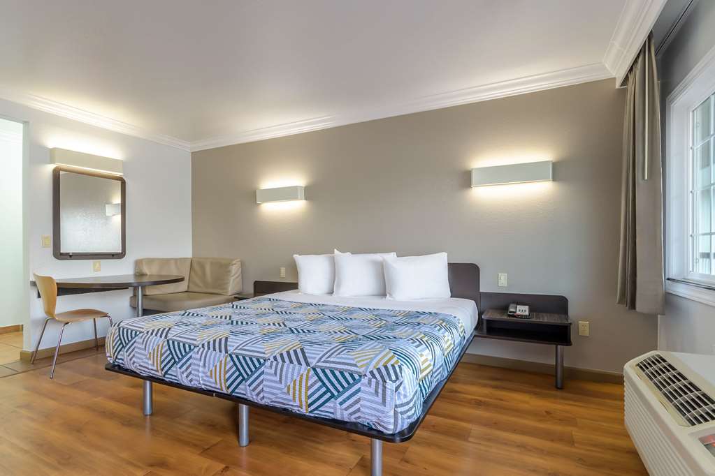 Motel 6 San Jose CA Convention Center - photo 5