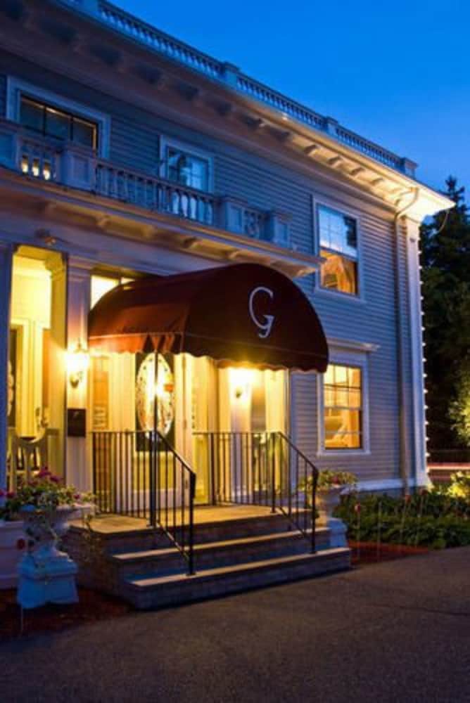 Gateways Inn & Restaurant - photo 32