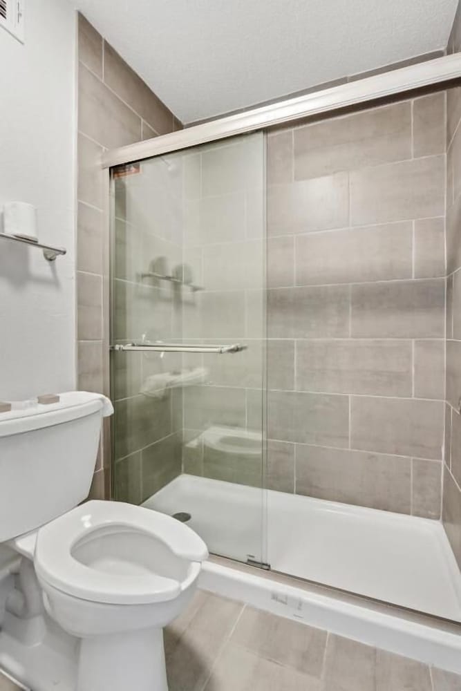 Hotel 10 Extended Stay - photo 22