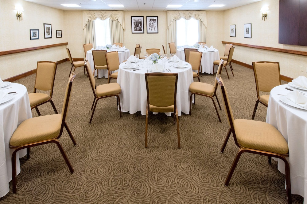 Hampton Inn Boston Norwood - photo 52