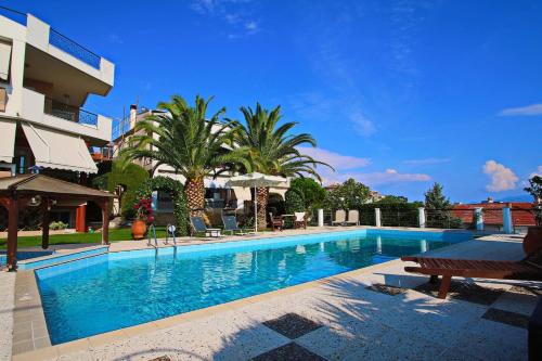 Coral Suite — 4-Star Luxury Hotel in Palaio Tsifliki, Greece