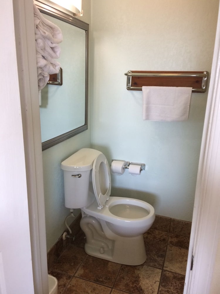 Seahorse Inn and Cottages - photo 27