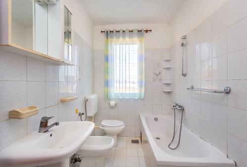 Apartment Sissano — 4-Star Luxury Hotel in Liznjan, Croatia