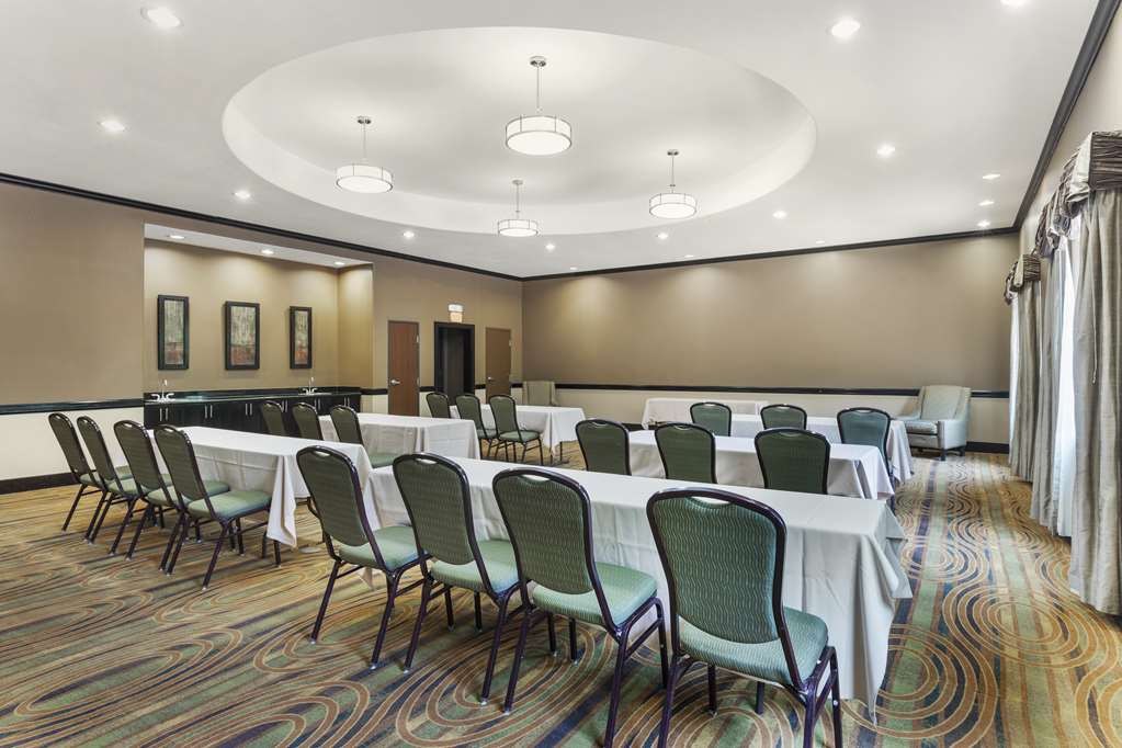 Best Western Plus Texoma Hotel & Suites - photo 34