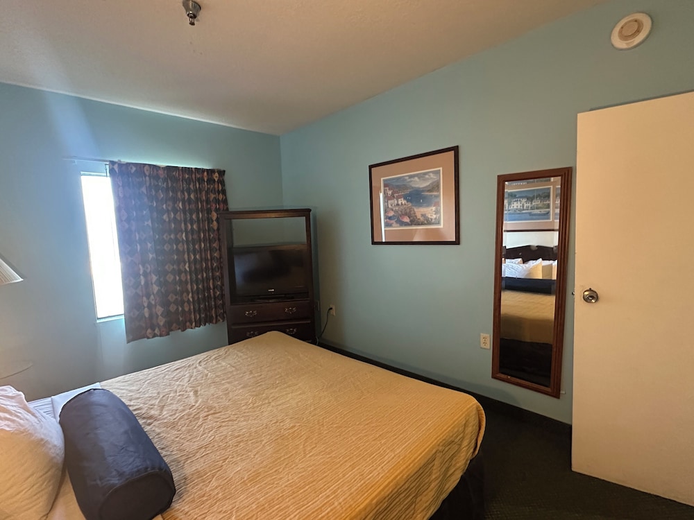 Guest Cottage And Suites - photo 25