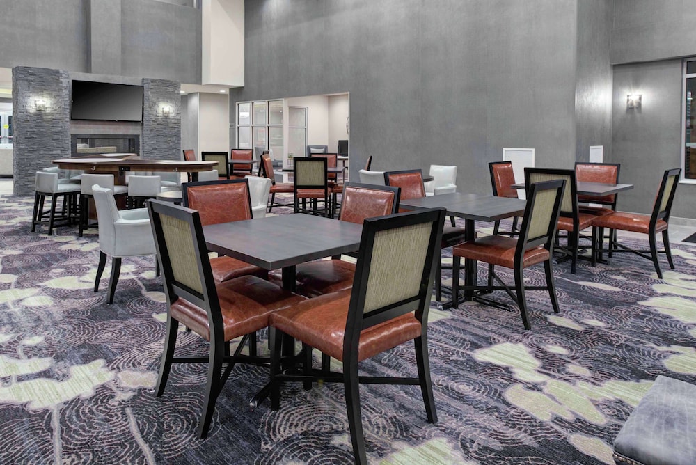 Homewood Suites by Hilton Lansing Eastwood - photo 22