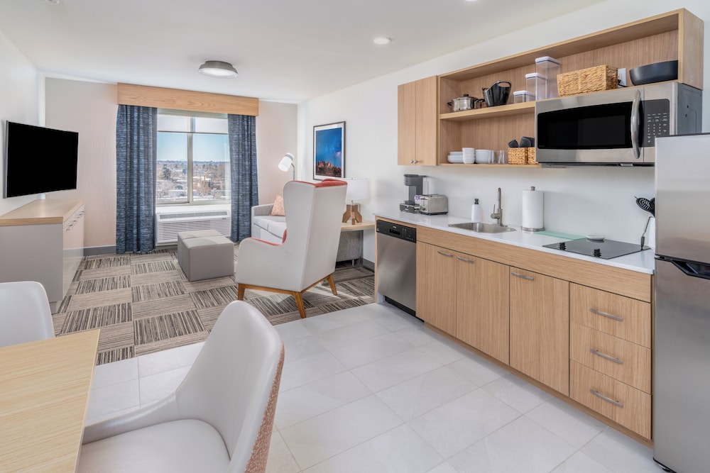 Hilton Garden Inn Albuquerque Uptown - photo 16