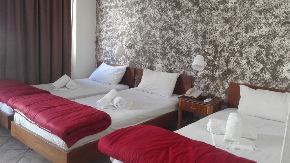 Hotel Ionion — Piraeus — photo 2