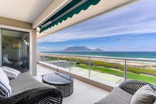 Dolphin Beach Penthouse — 4-Star Luxury Hotel in Cape Town, South Africa