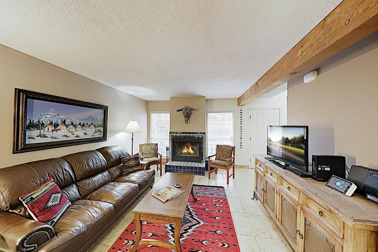 Closson Charmer Apt 2 — 4-Star Luxury Hotel in Santa Fe, United States