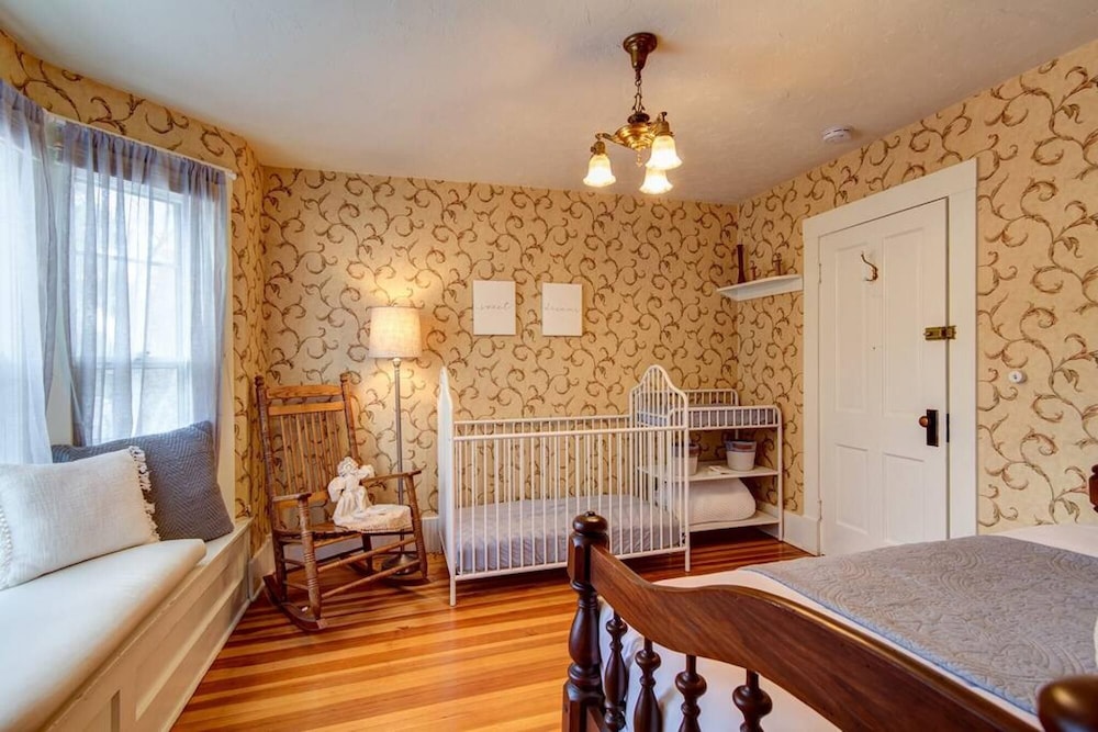 Avenue Hotel Bed & Breakfast - photo 35