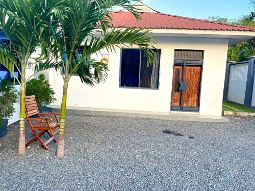 Tulivu House 2bedroom vacation home close to the beach — 4-Star Luxury Hotel in Dar Es Salaam, Tanzania
