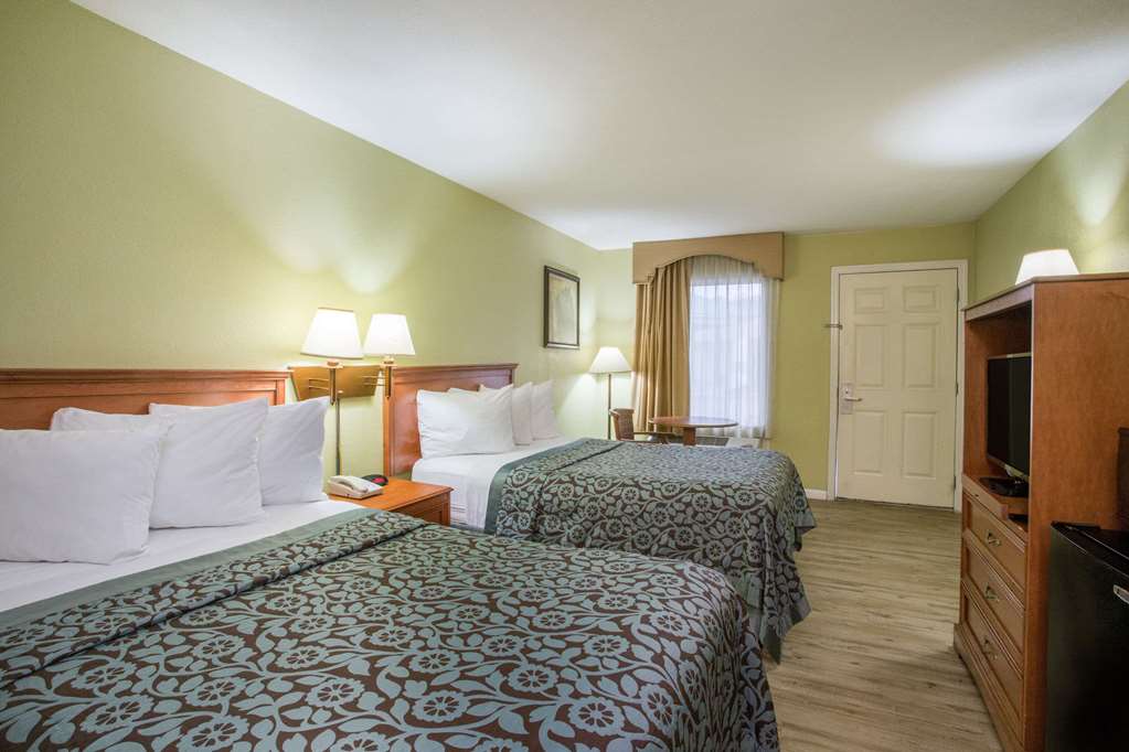 Days Inn by Wyndham Ormond Beach - photo 12