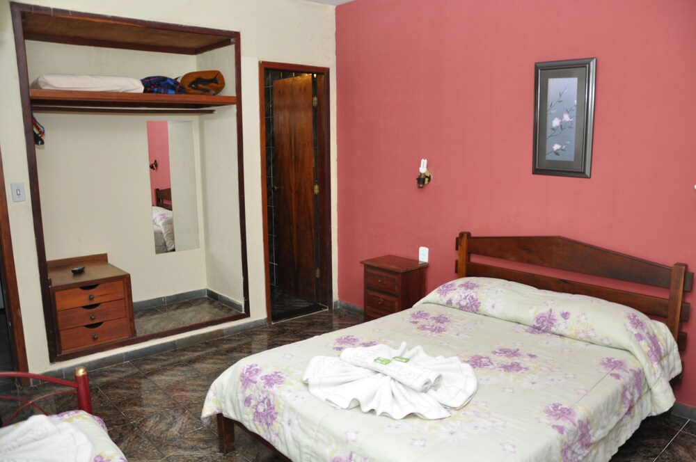 City Park Hotel — hotel in Itatiaia